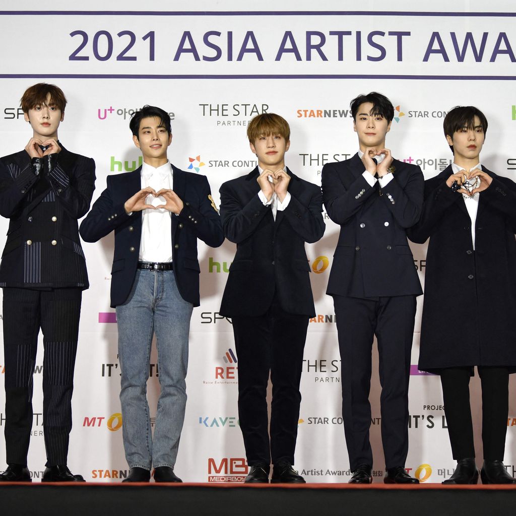 Sanha, MJ, Jinjin, Moonbin, Rocky und Eunwoo, Astro-Mitglieder
