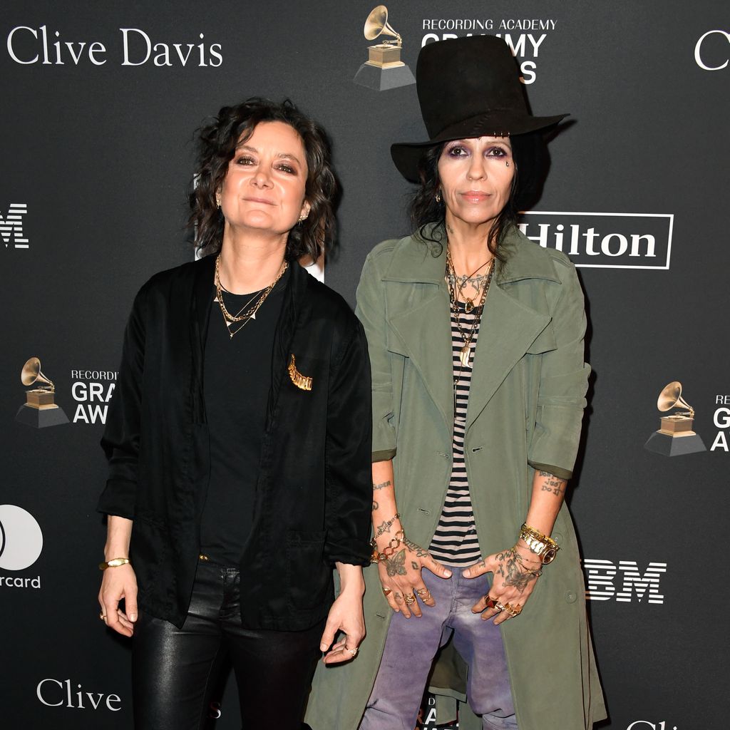 Schauspielerin Sarah Gilbert und Sängerin Linda Perry