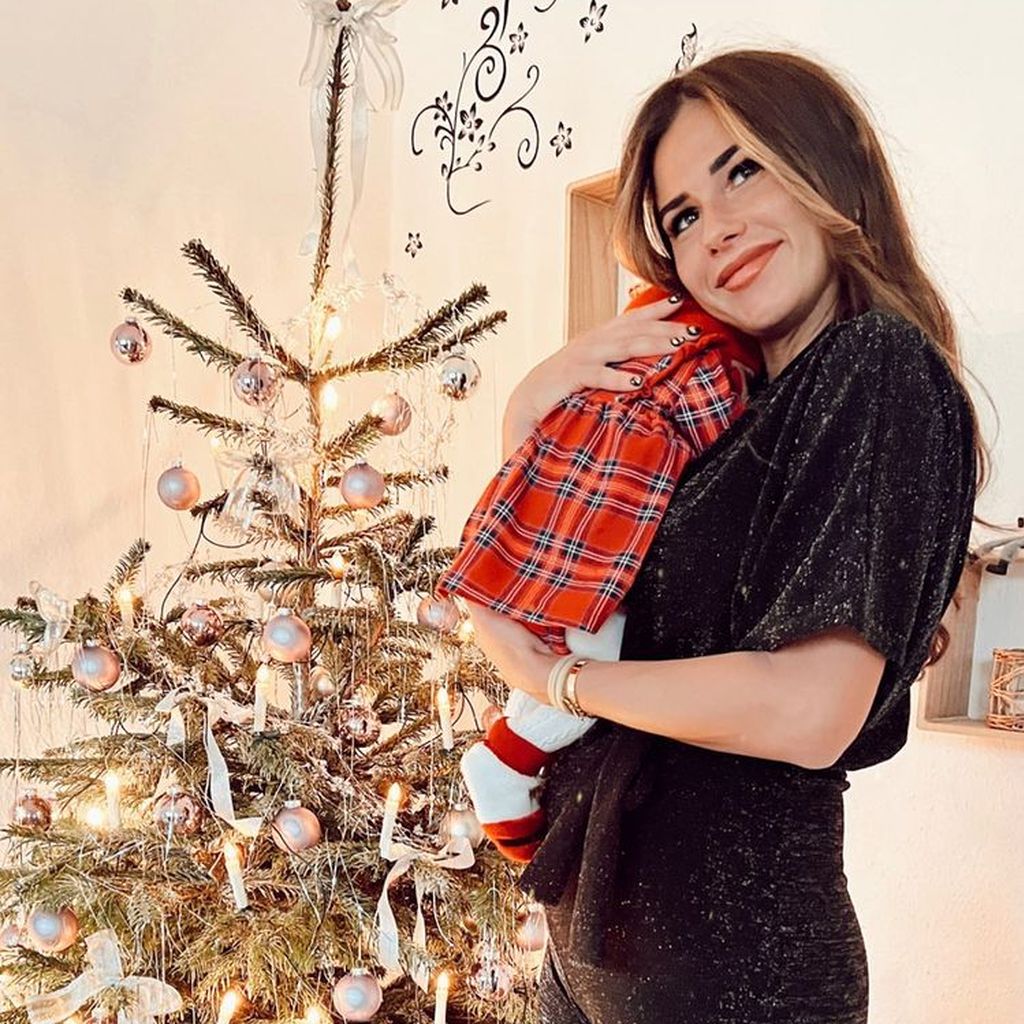 Sarah Engels mit ihrer Tochter Solea an Weihnachten