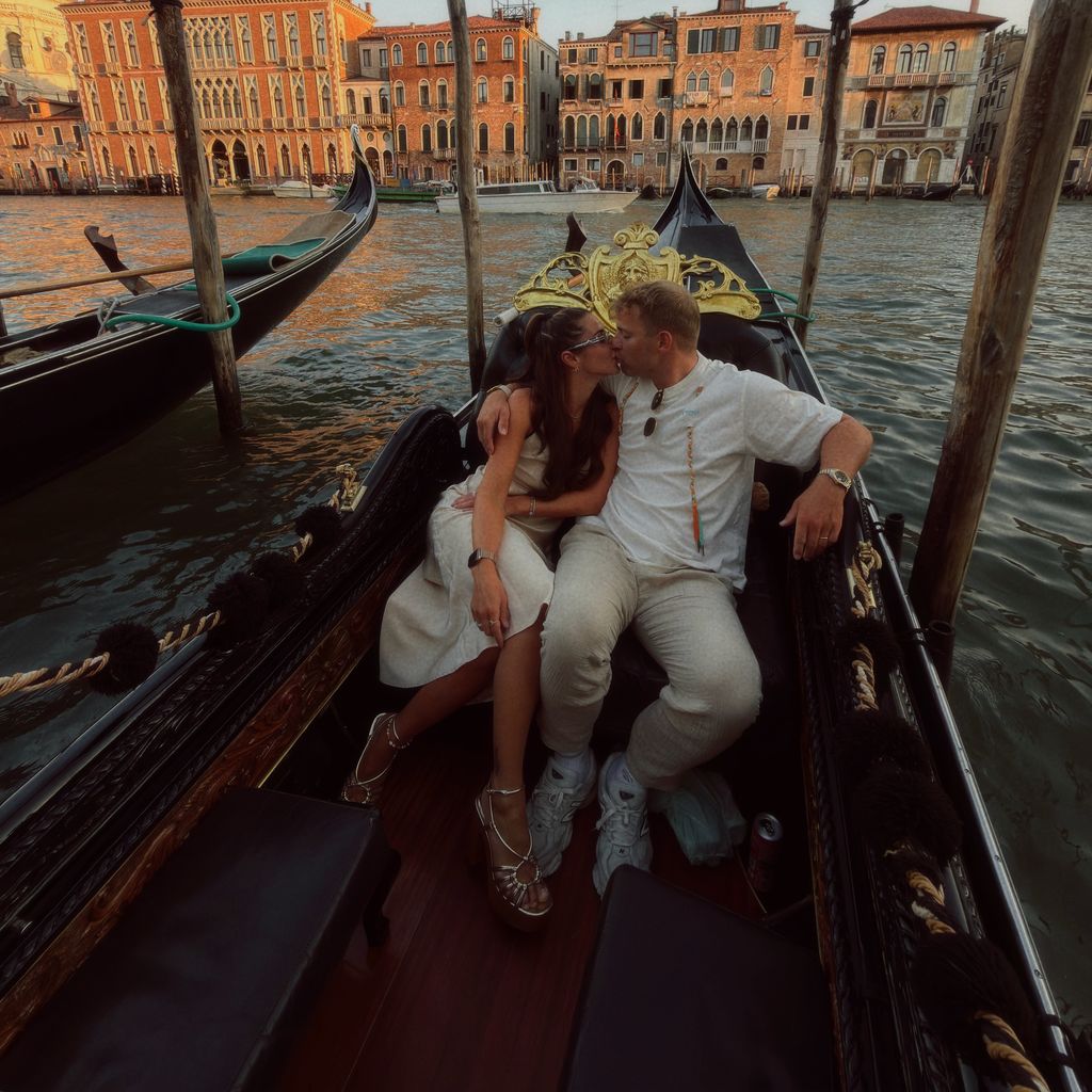 Sarah Engles und ihr Mann Julian Engels in Venedig
