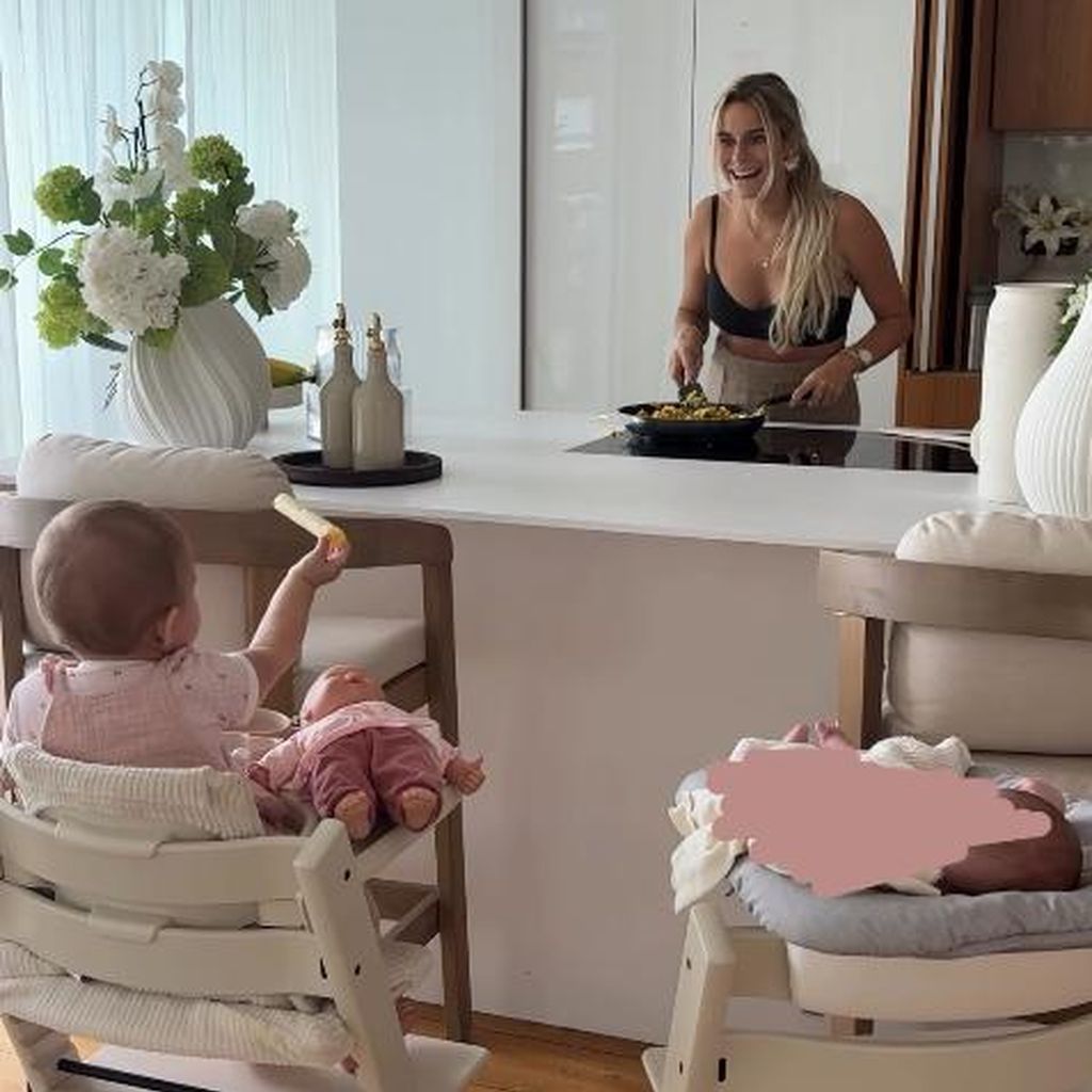Influencerin Sarah Franssen mit ihren Töchtern Cleo und Calea Sophie