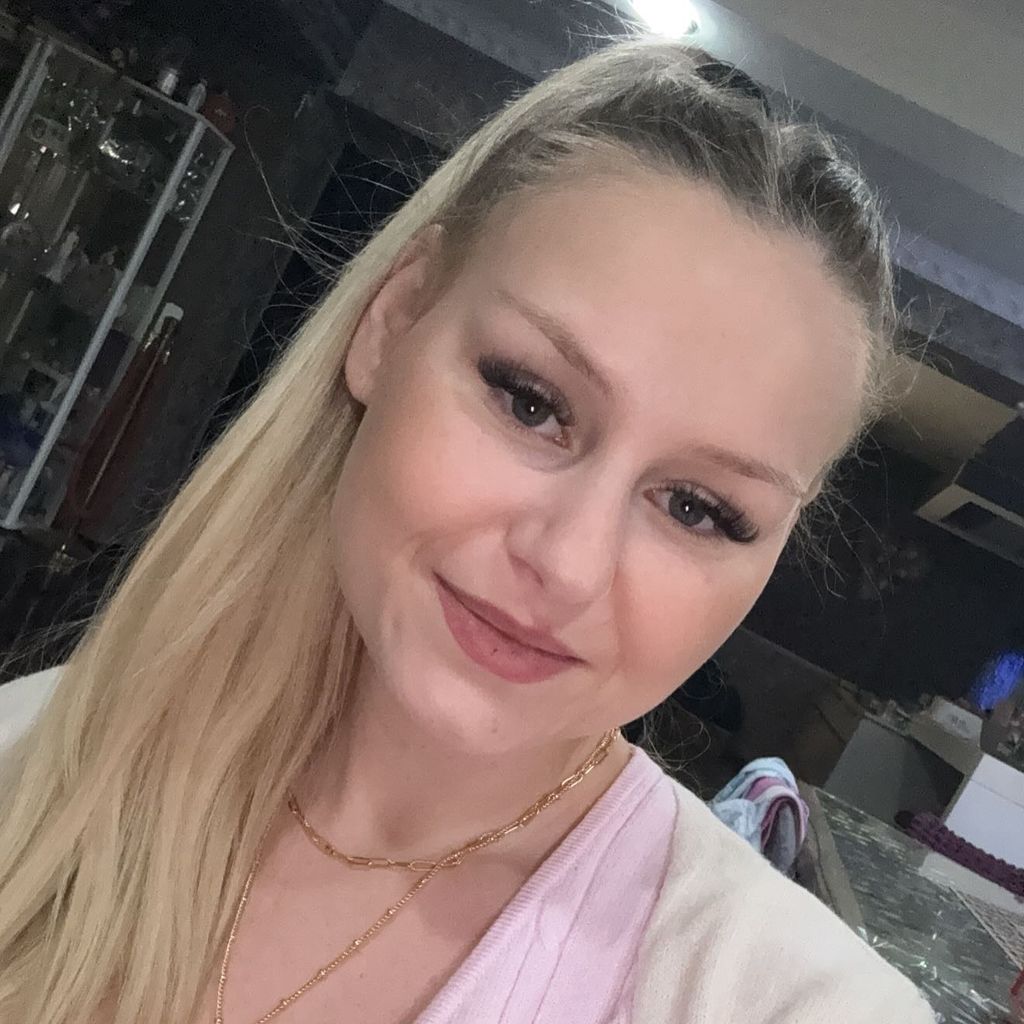 Sarah-Jane Wollny, Februar 2025