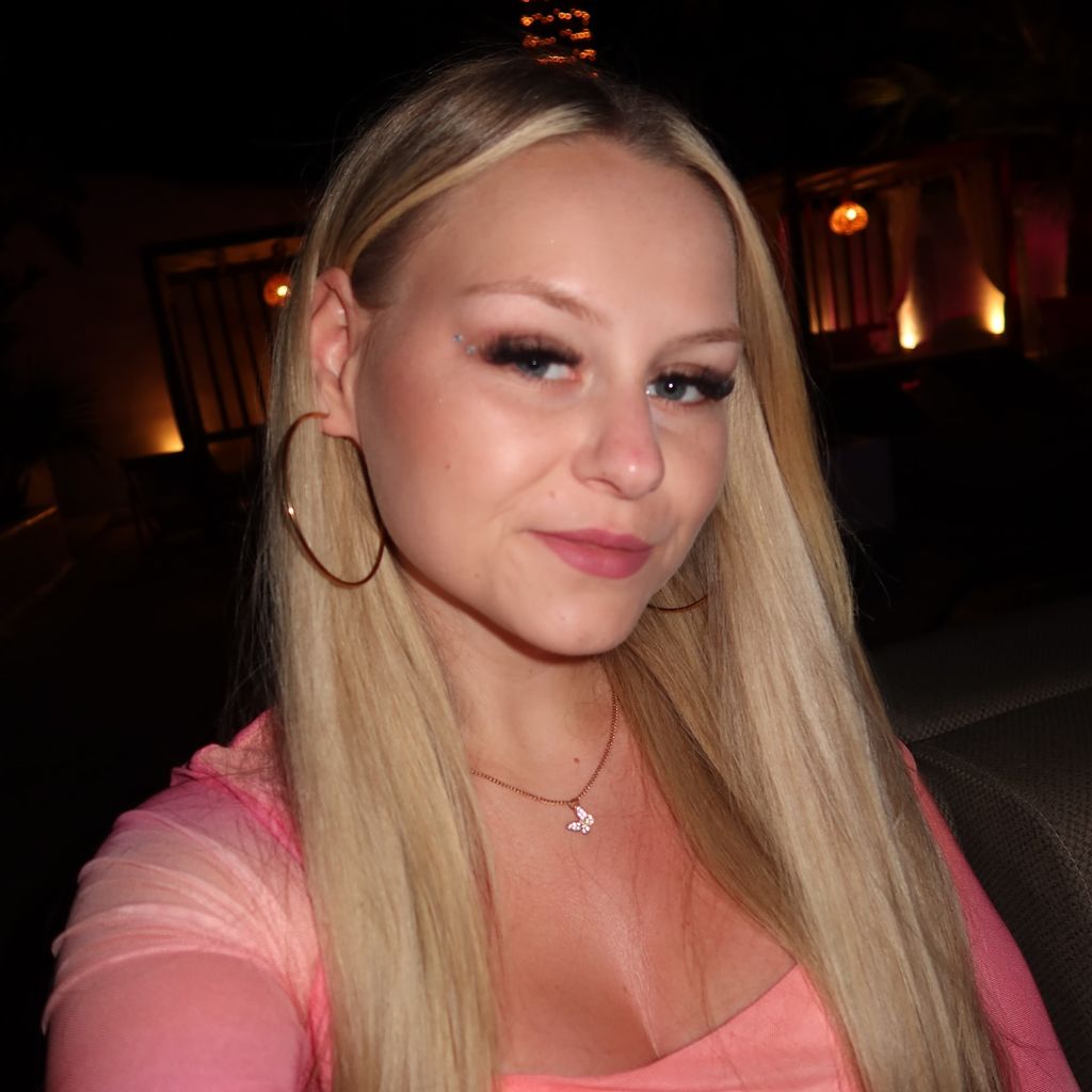 Sarah-Jane Wollny, Realitystar