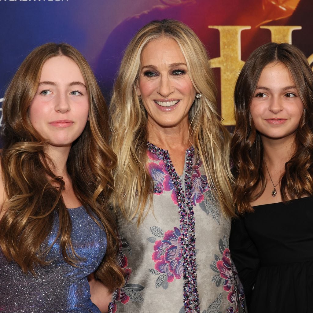 Sarah Jessica Parker mit Marion Loretta Elwell Broderick und Tabitha Hodge Broderick bei der Premiere von Disneys "Hocus Pocus 2" in New York