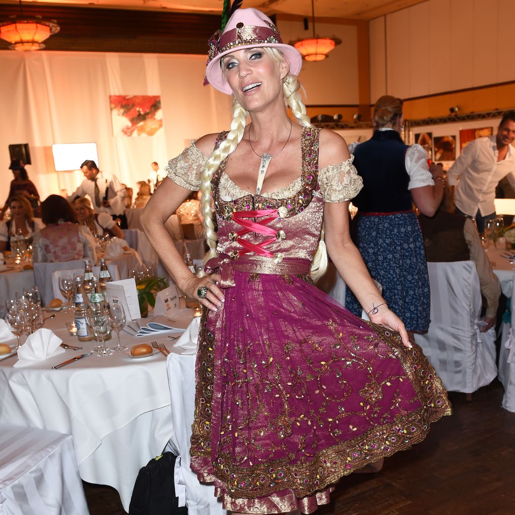 Sarah Kern beim Ladies-Dirndl-Dinner in München im Juli 2014