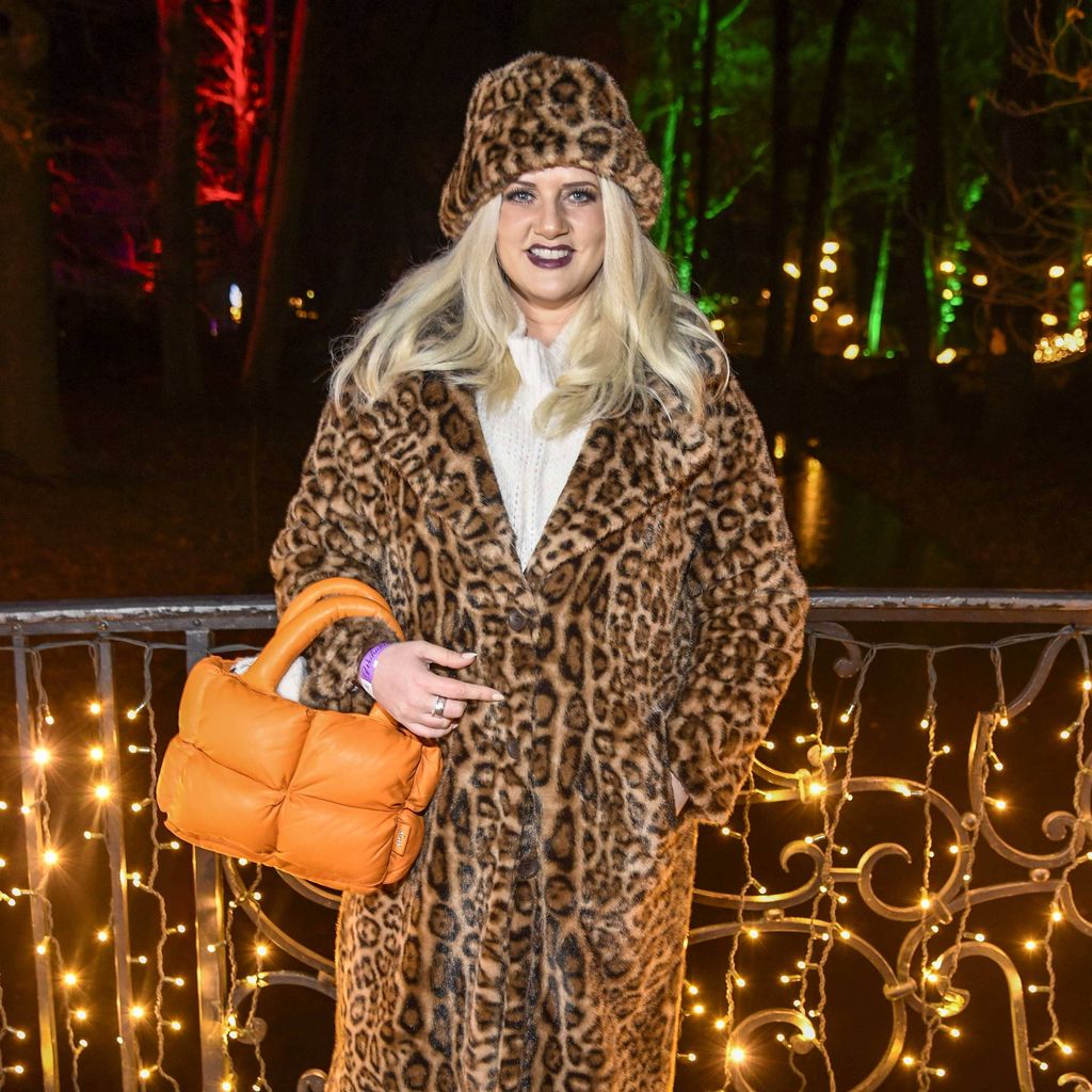 Sarah Knappik bei der Premiere von "Weihnachten im Tierpark" in Berlin am 21.11.2025
