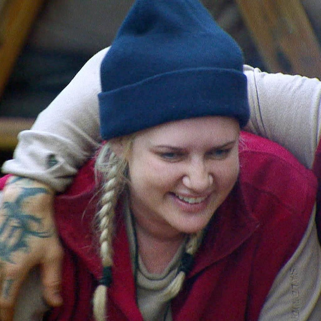 Sarah Knappik, Dschungel-Legende