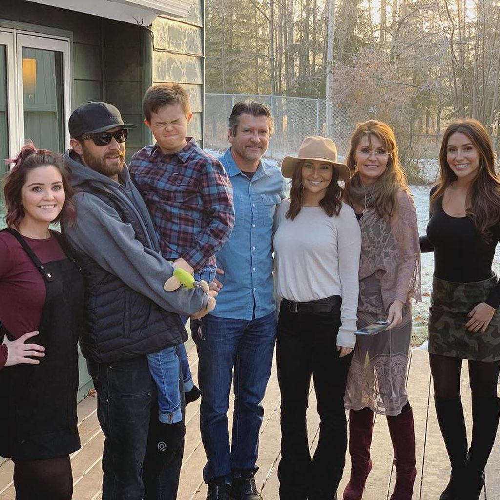 Sarah und Todd Palin mit ihren fünf Kindern Piper, Track, Trig, Willow und Bristol im November 2018