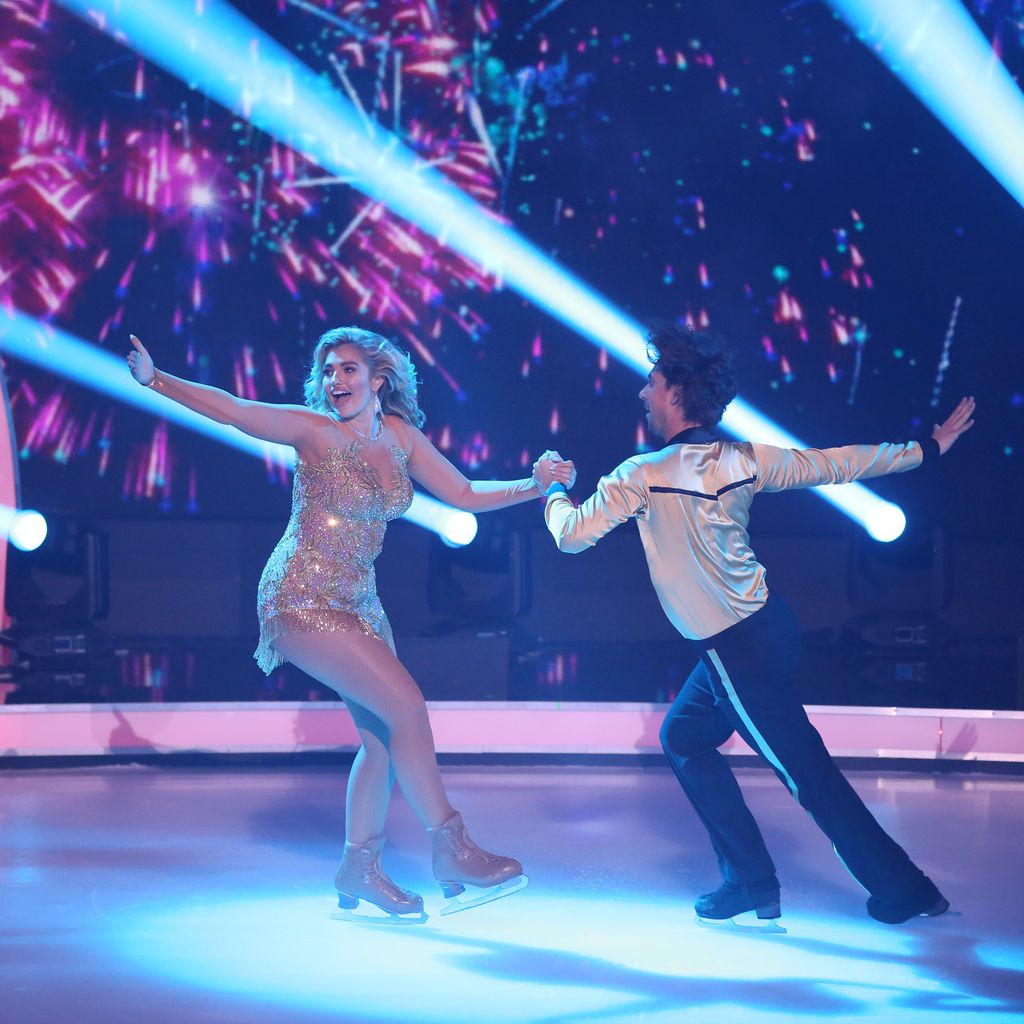 Sarina Nowak und David Vincour bei "Dancing On Ice" 2019