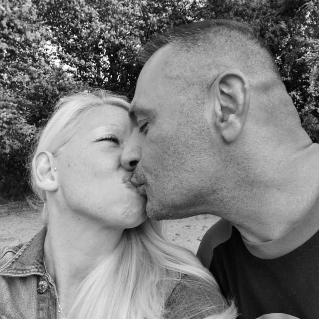 Sascha Bröhl mit seiner neuen Freundin Sara