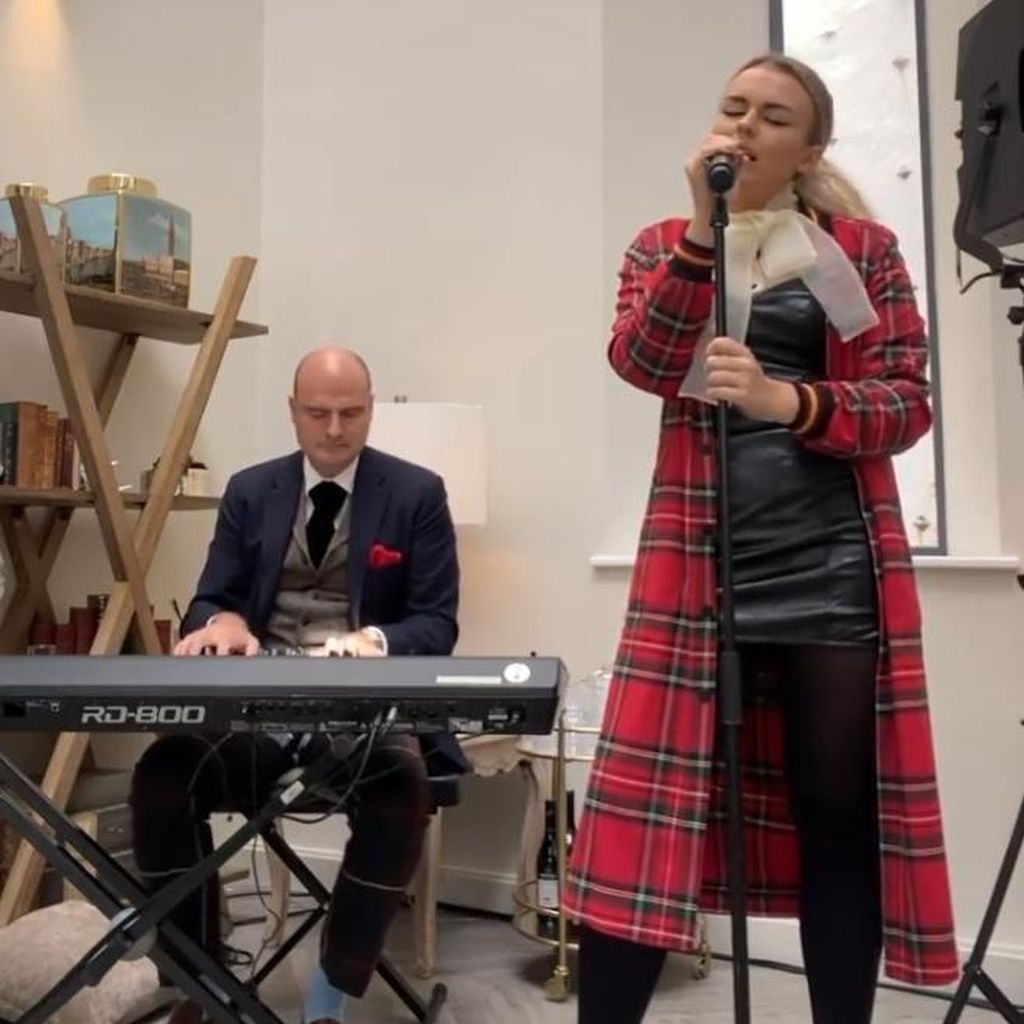 Sascha Hartmann und seine Tochter Tallia Storm, Oktober 2020