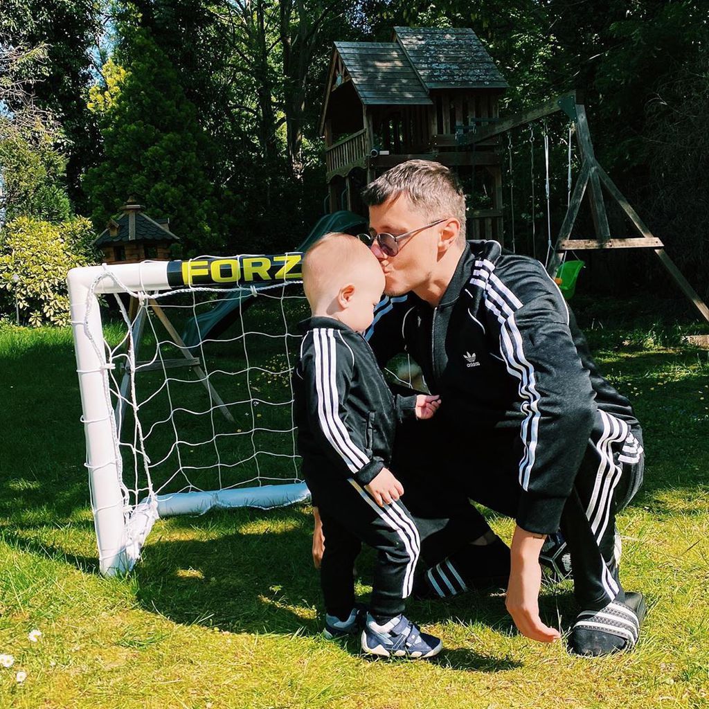 Sascha Koslowski mit seinem Sohn Leonardo, Mai 2020