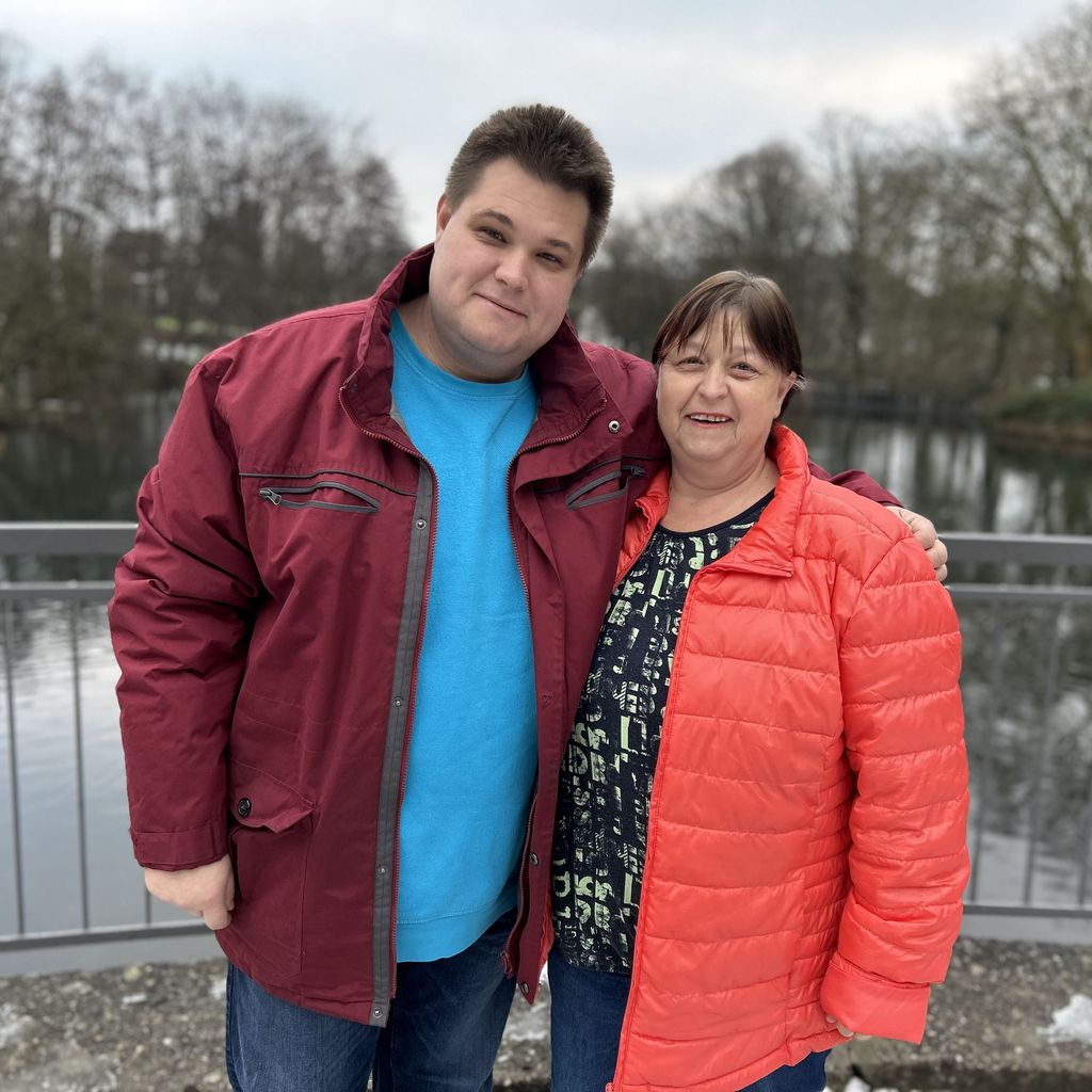Sascha und Mama Regina, "Schwiegertochter gesucht"-Kandidaten 2024