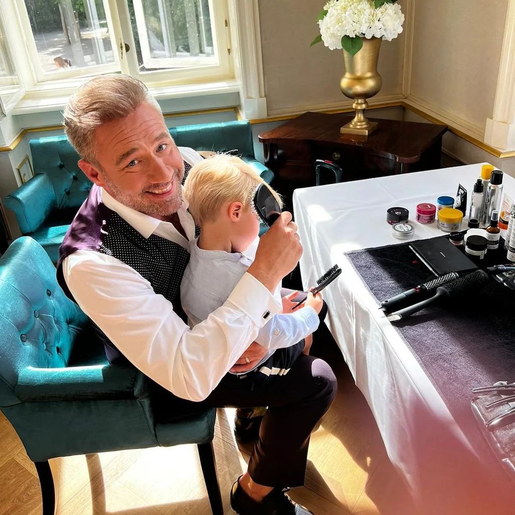 Sasha und sein Sohn Otto bei den Dreharbeiten zu "Lighthouse", 2022