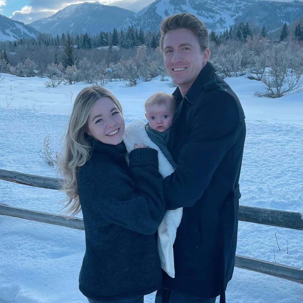 Sasha Pieterse, Söhnchen Hendrix und ihr Ehemann Hudson Sheaffer, 2021