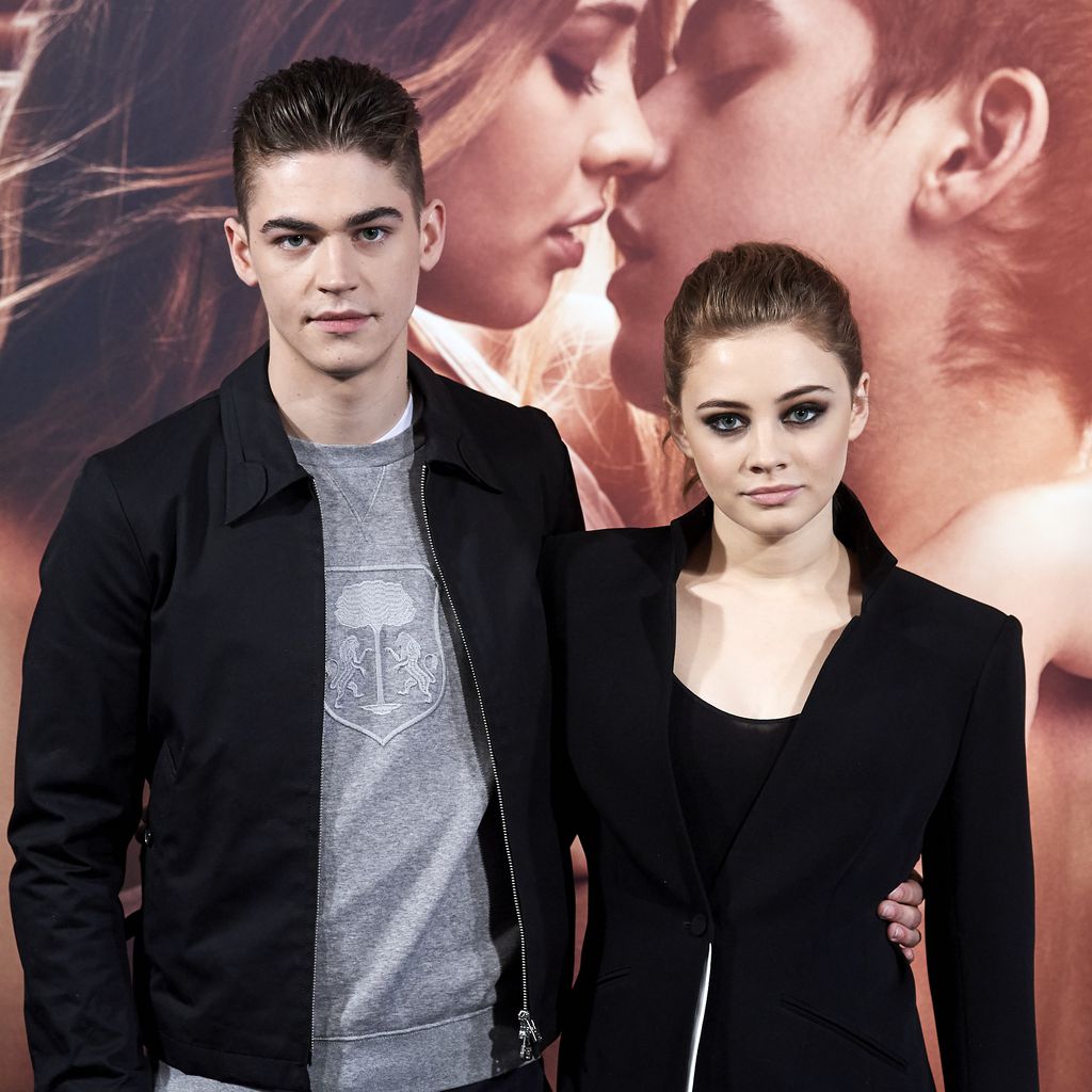 Schauspieler Hero Fiennes Tiffin und Josephine Langford