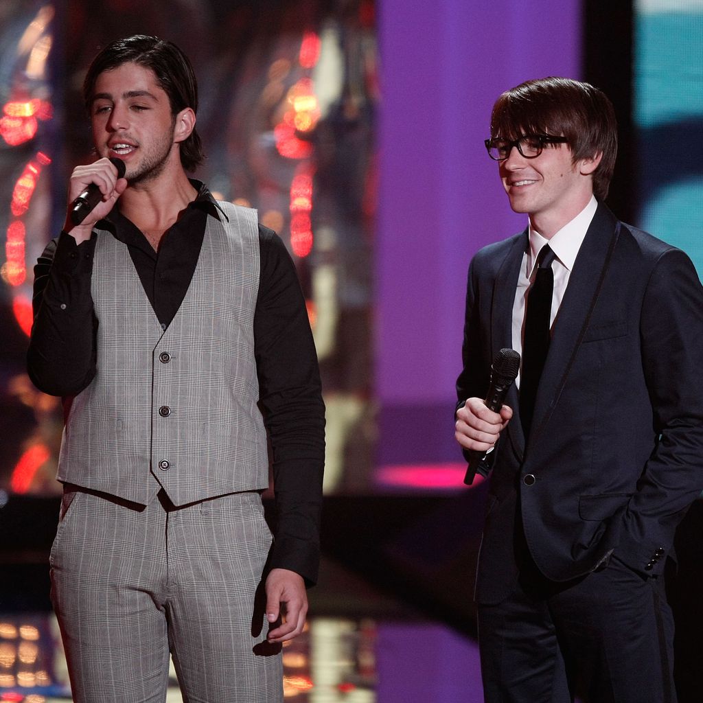 Josh Peck und Drake Bell freundlich