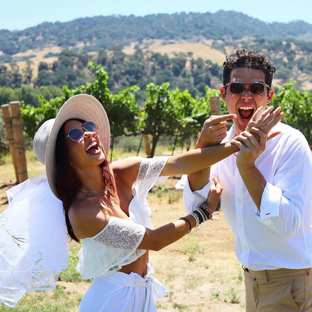 Schauspielerin Sarah Hyland und Wells Adams