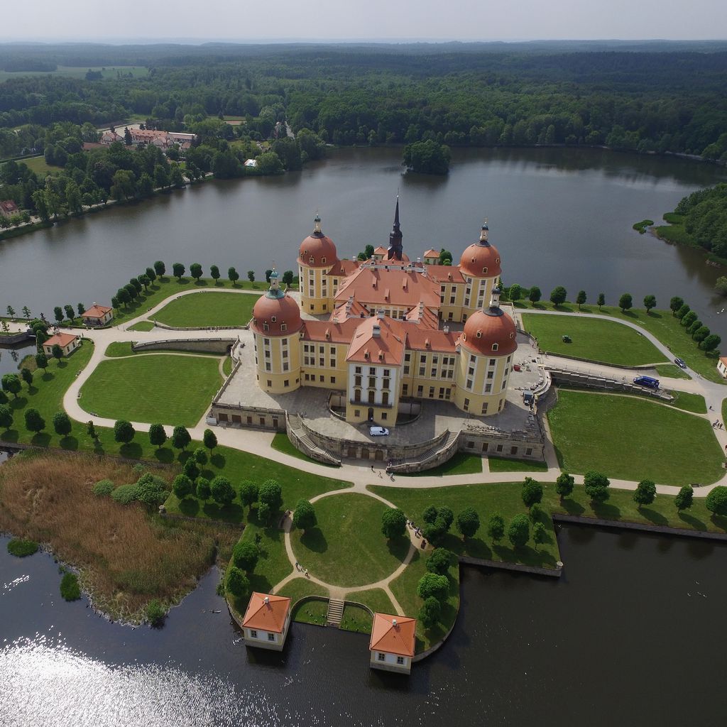 Schloss Moritzburg, Drehort für "Drei Haselnüsse für Aschenbrödel"