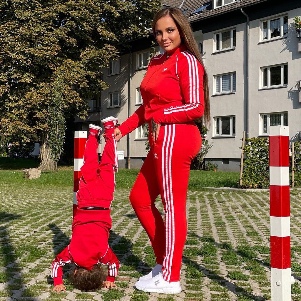 Schwesta Ewa mit Töchterchen Aaliyah
