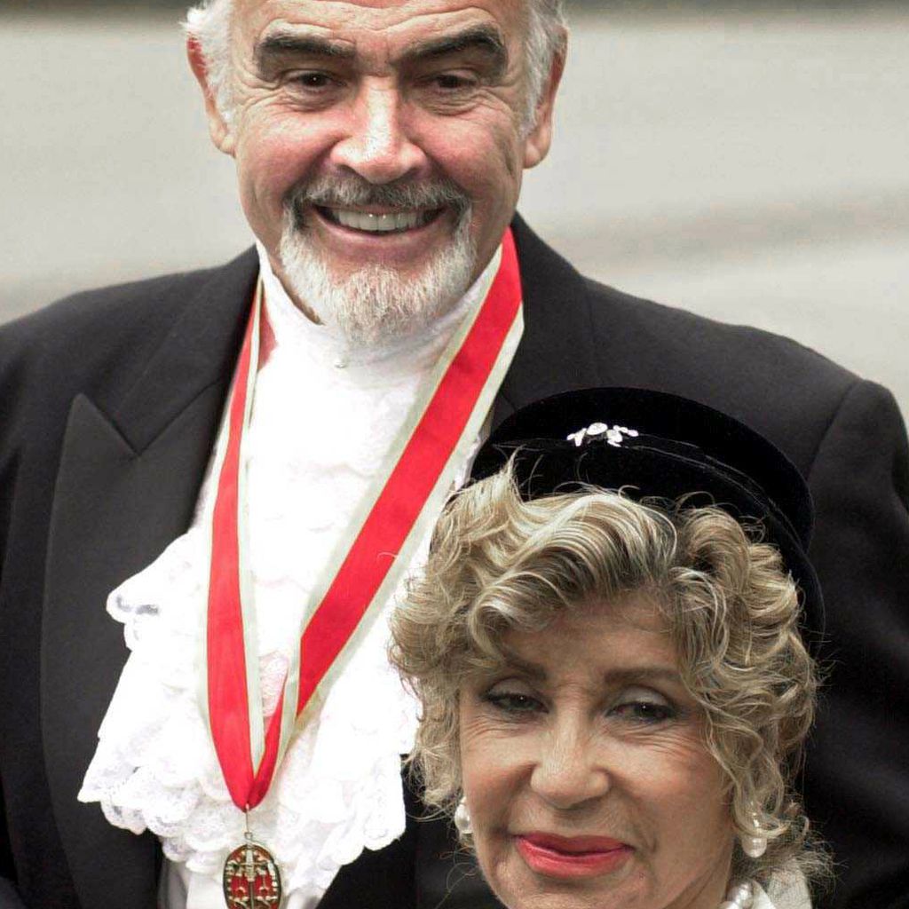 Sean Connery und Micheline Roquebrune am Tag seines Ritterschlags im Juli 2000