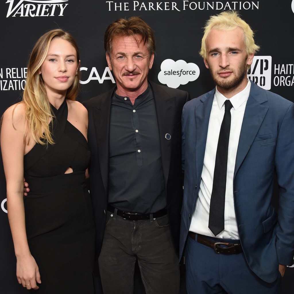 Sean Penn (m.) mit seinen Kindern Dylan (l.) und Hopper (r.)
