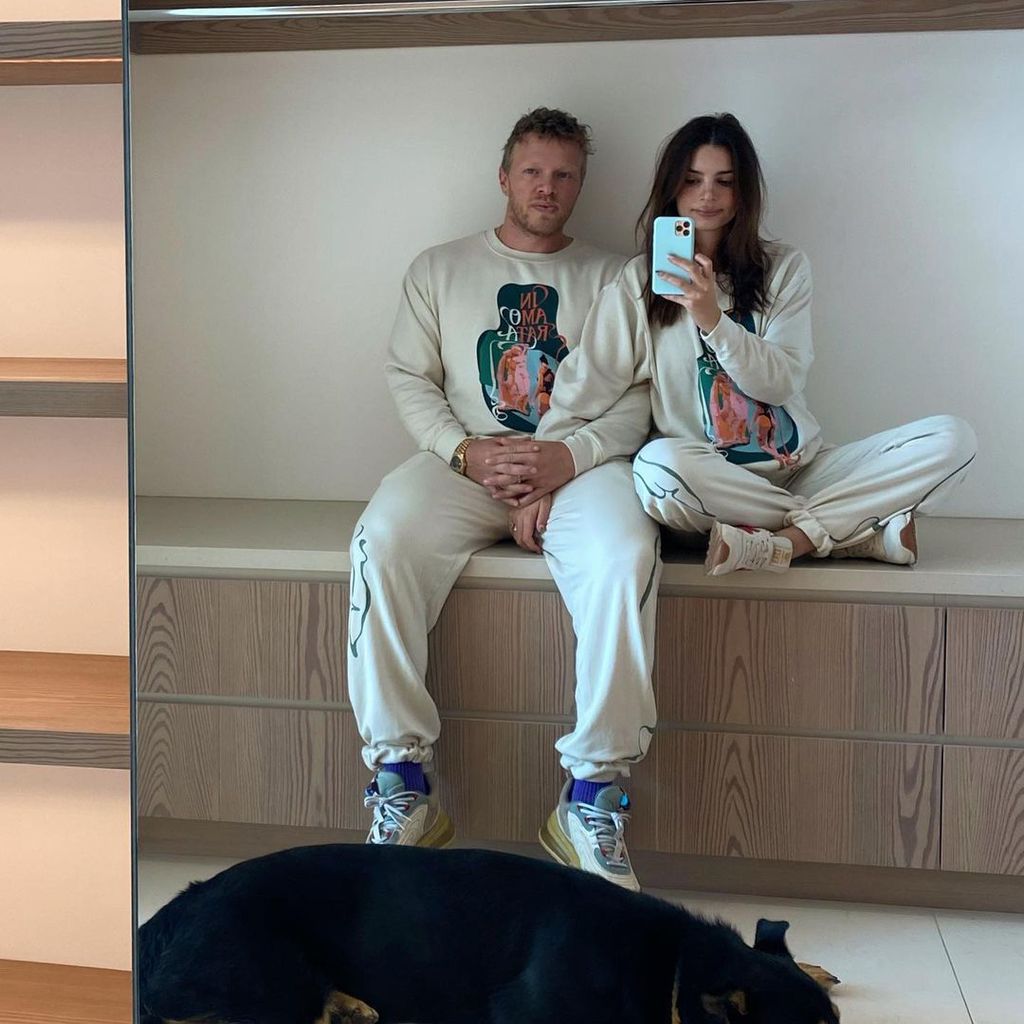 Sebastian Bear-McClard und Emily Ratajkowski im Dezember 2020