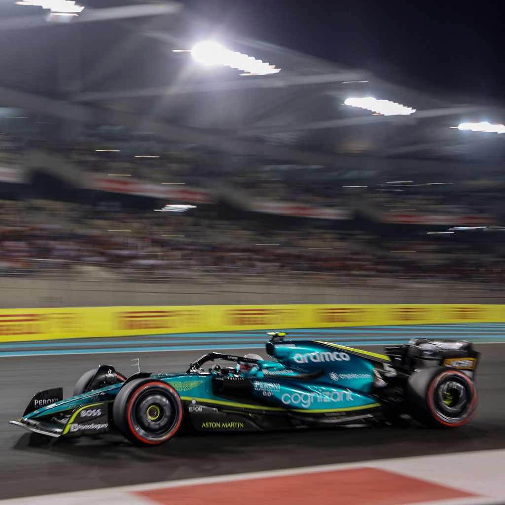 Sebastian Vettel im Rennwagen, Abu Dhabi Formula One Grand Prix 2022