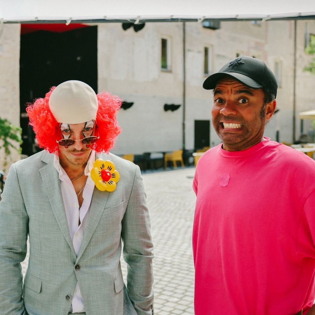 Sebastian Winkler, Felix Lobrecht und Simon Pearce in "Bappas"