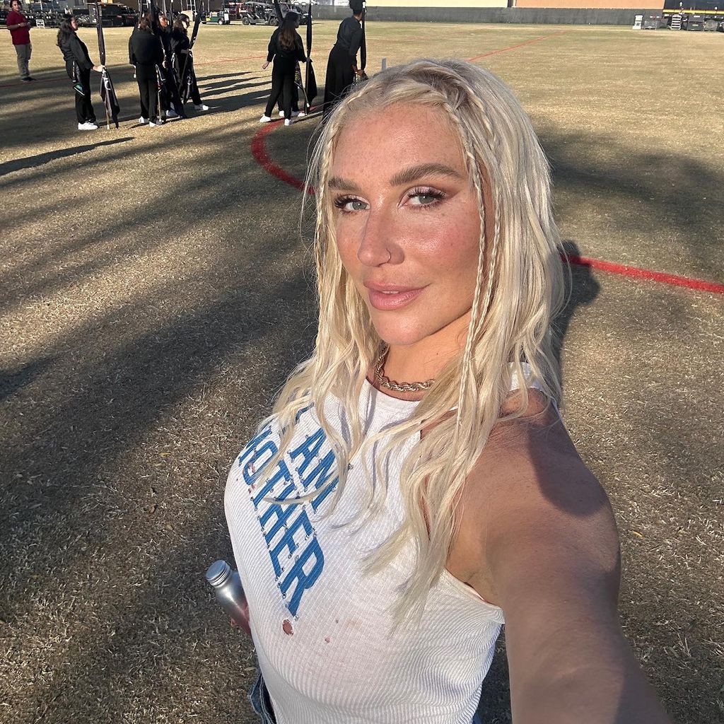 Kesha, Sängerin