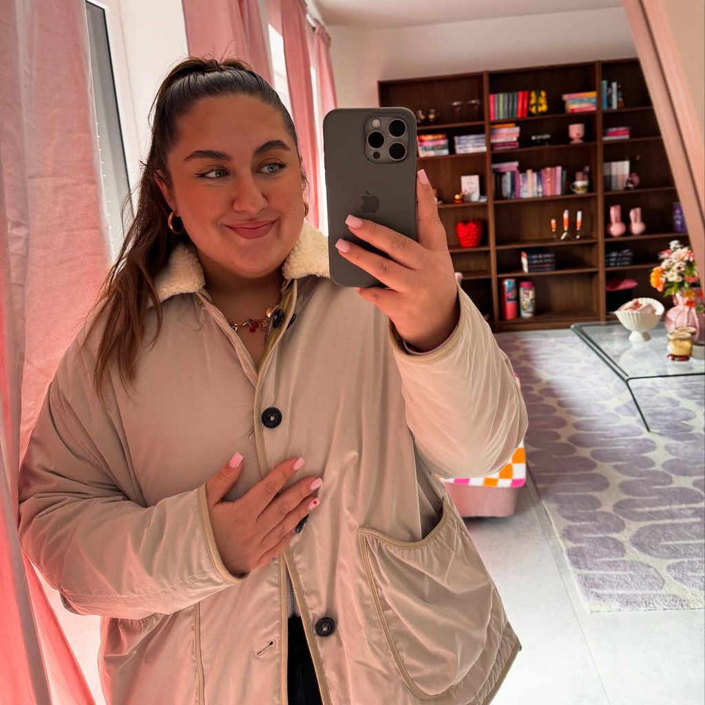 SelfieSandra, Social-Media-Bekanntheit