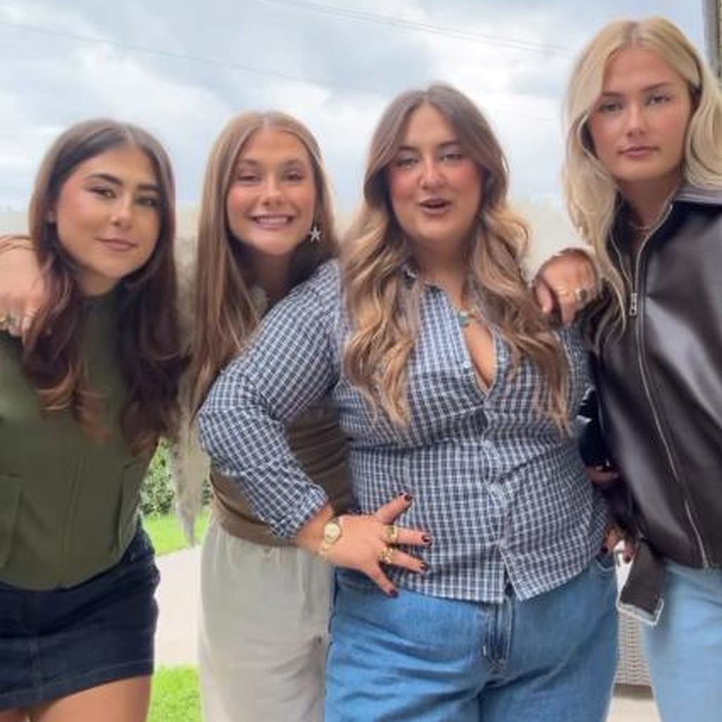 SelfieSandra mit ihren Schwestern Alexandra, Michelle und Lorena, September 2025