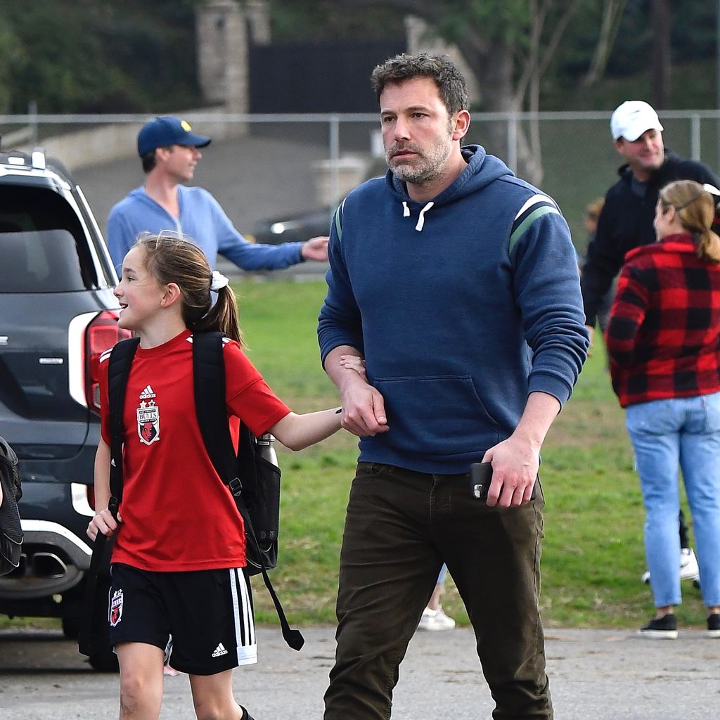 Seraphina und Ben Affleck nach Seraphinas Fußballspiel, 2019