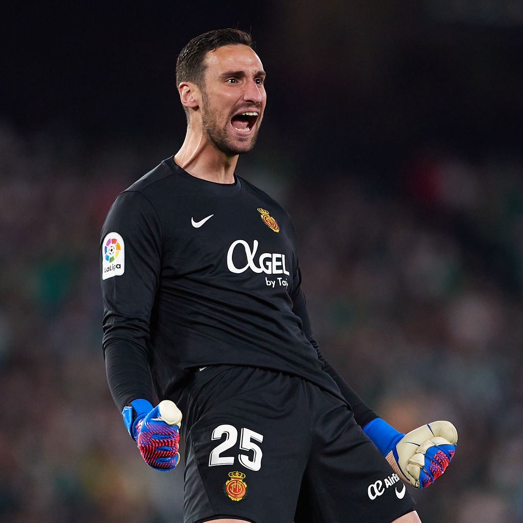 Sergio Rico bei einem Fußballspiel