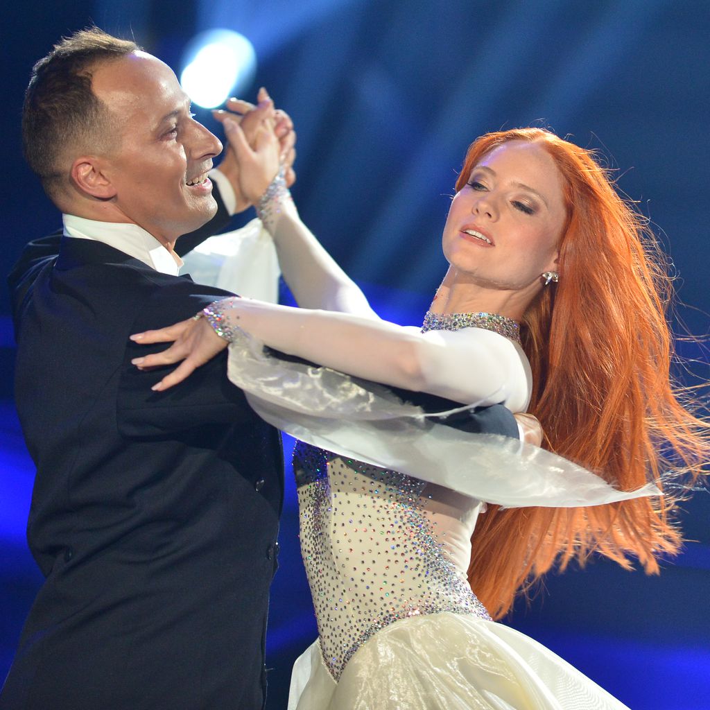 Sergiu Luca und Barbara Meier tanzen den Langsamen Walzer bei "Let's Dance"
