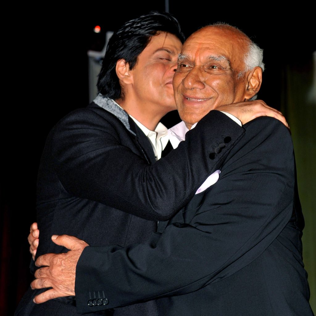 Shah Rukh Khan und Yash Raj Chopra an dessen 81. Geburtstag in Mumbai, September 2012