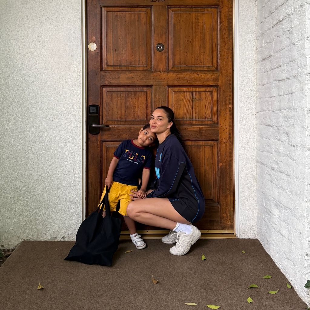 Model Shanina Shaik mit ihrem Sohn Zai