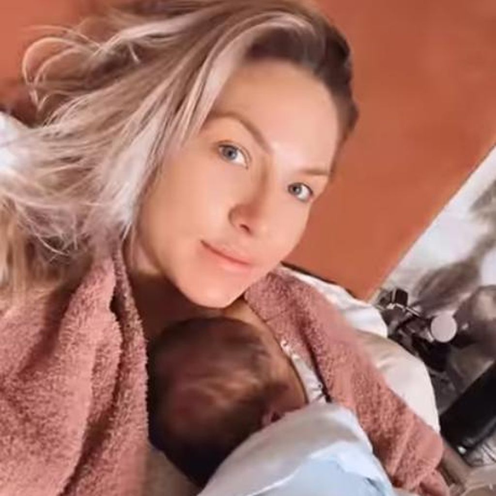 Sharna Burgess und ihr Sohn Zane