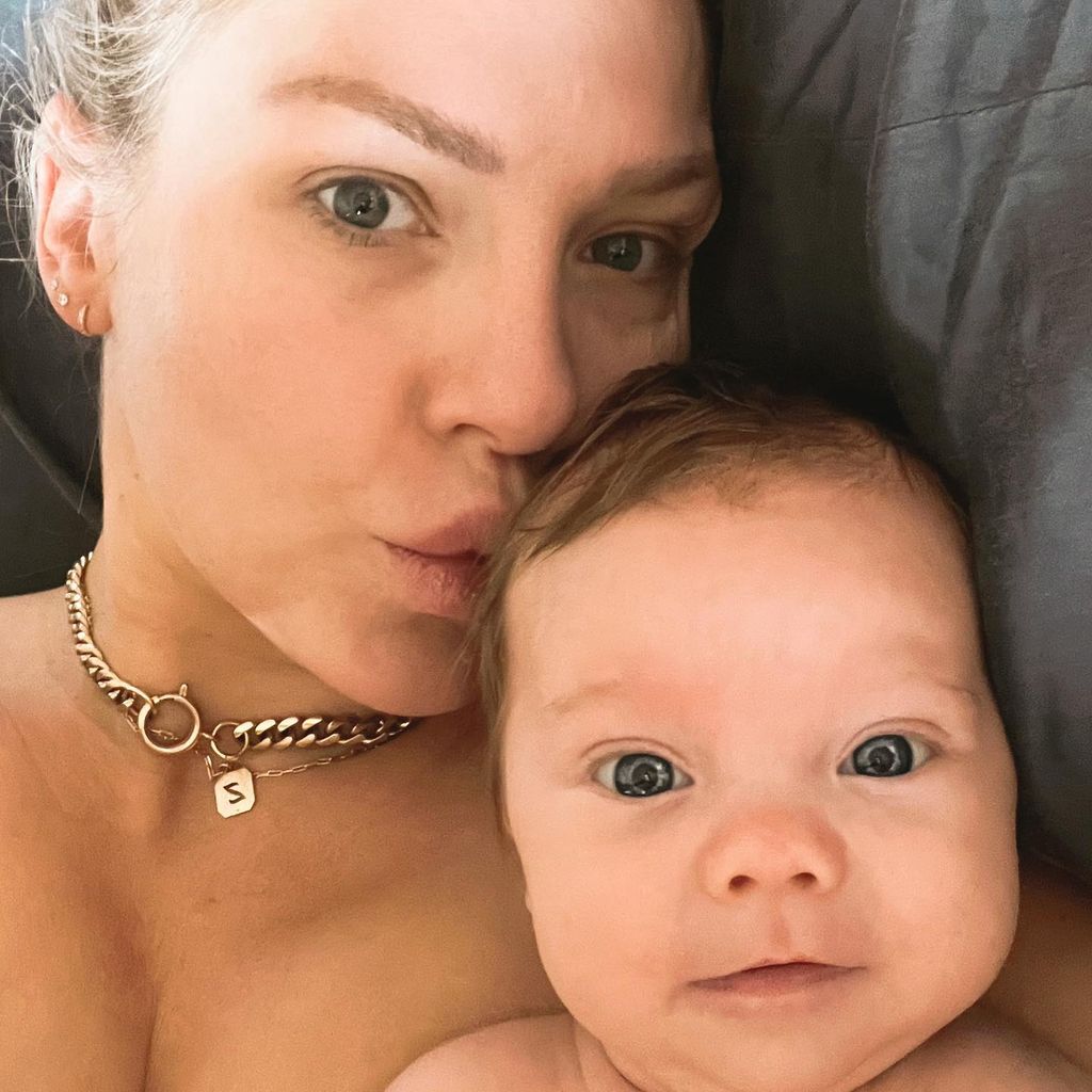 Sharna Burgess mit ihrem Sohn Zane