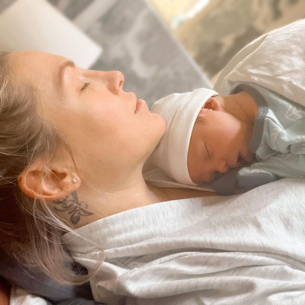 Sharna Burgess mit ihrem Sohn Zane