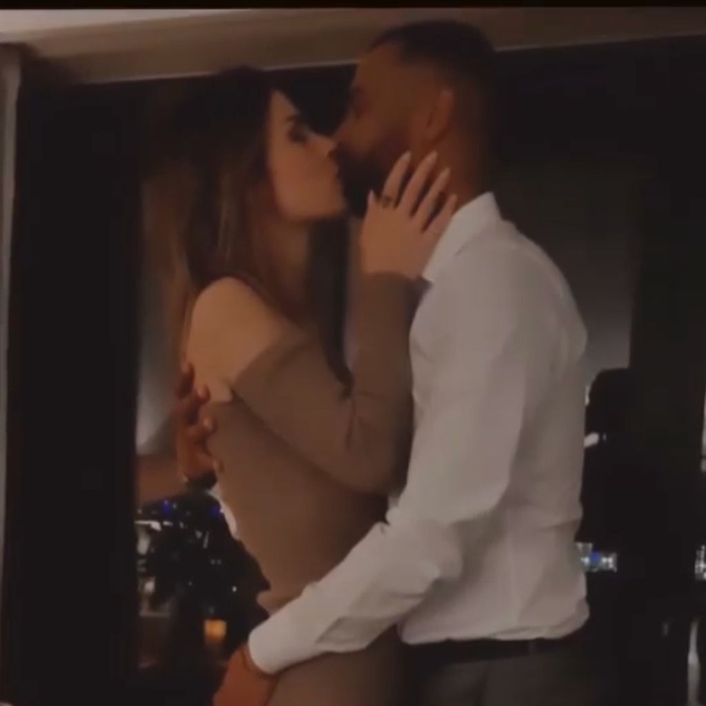Sharon Canu und Ashley Cole im März 2022