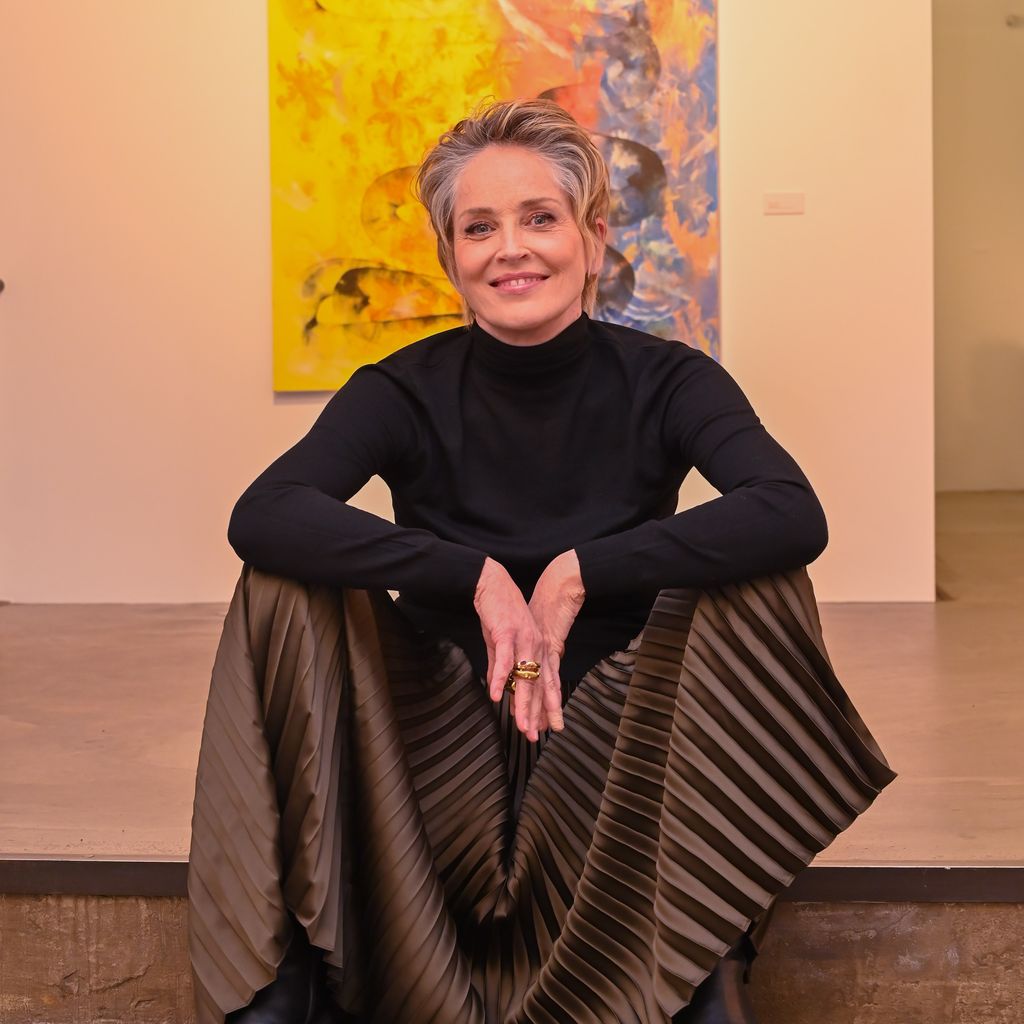 Sharon Stone in ihrer Ausstellung in Berlin, 2024