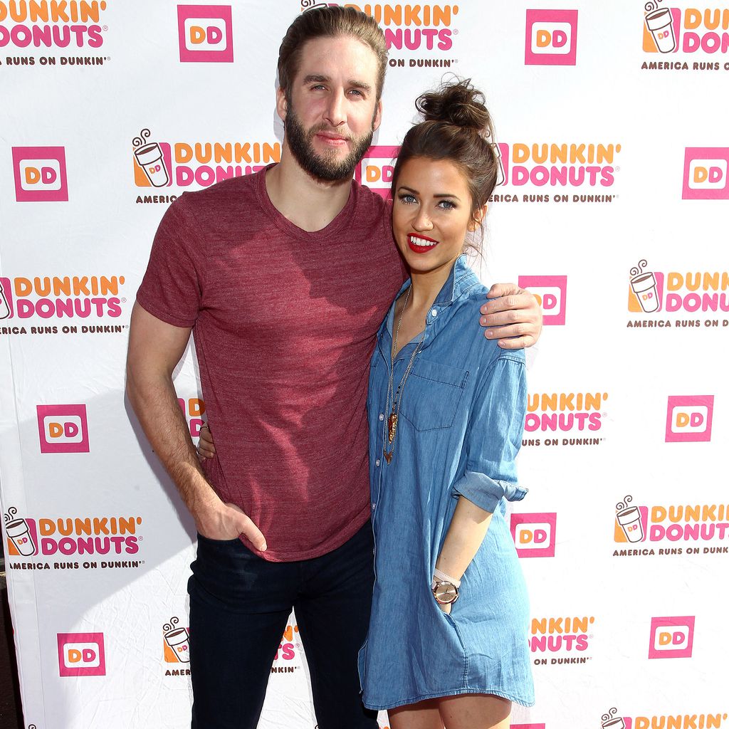 Shawn Booth und Kaitlyn Bristowe bei einem "Dunkin' Donuts"-Event 2016