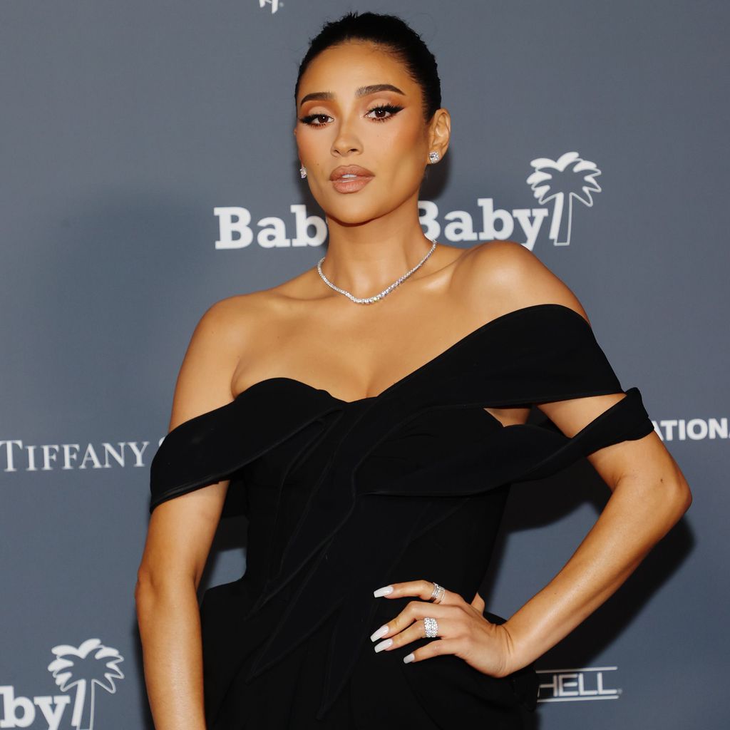 Shay Mitchell auf der Baby2Baby-Gala im November 2021