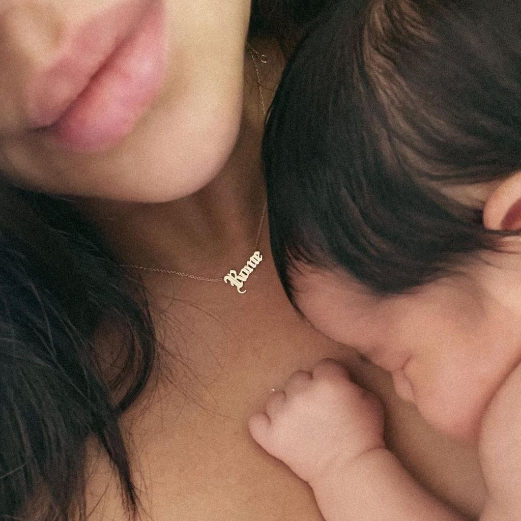 Shay Mitchell mit ihrem Baby im Juni 2022