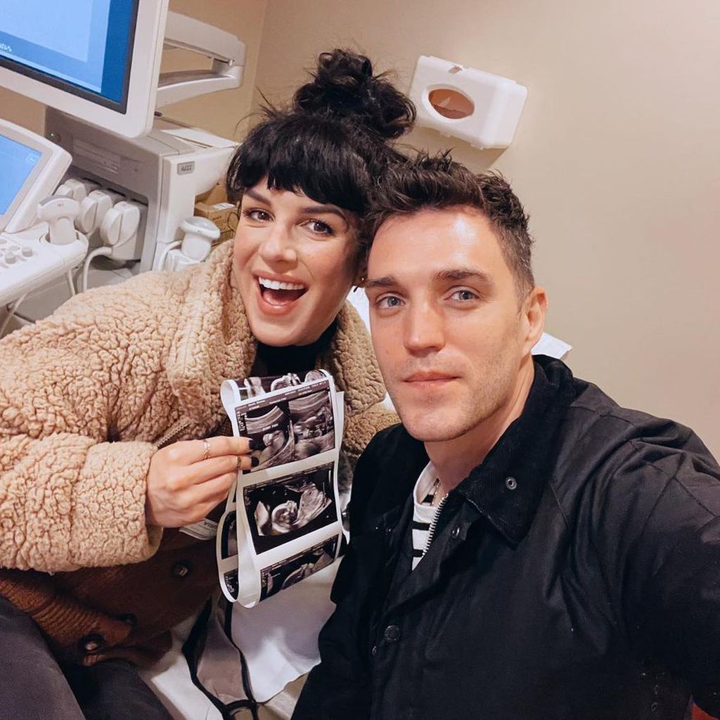 Shenae Grimes und ihr Mann Josh Beech im März 2021