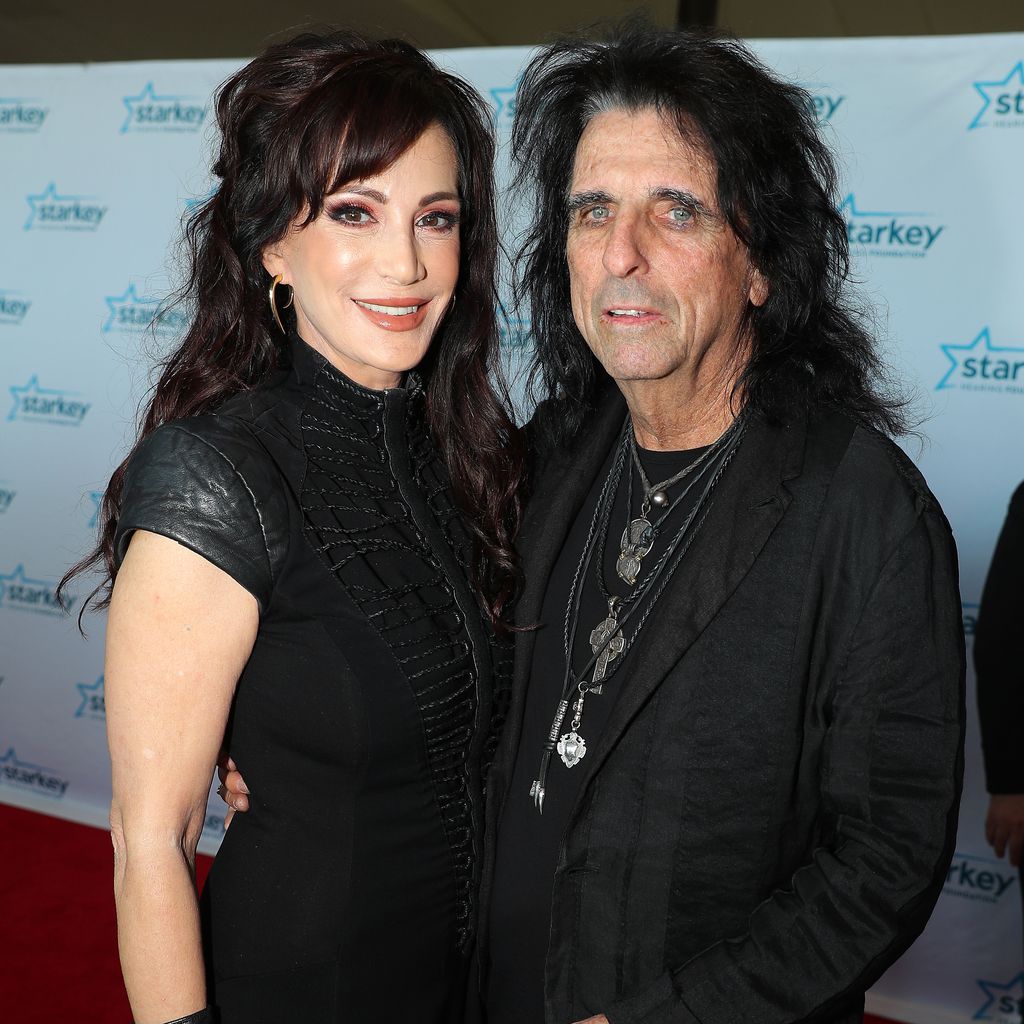 Sheryl Goddard und Alice Cooper