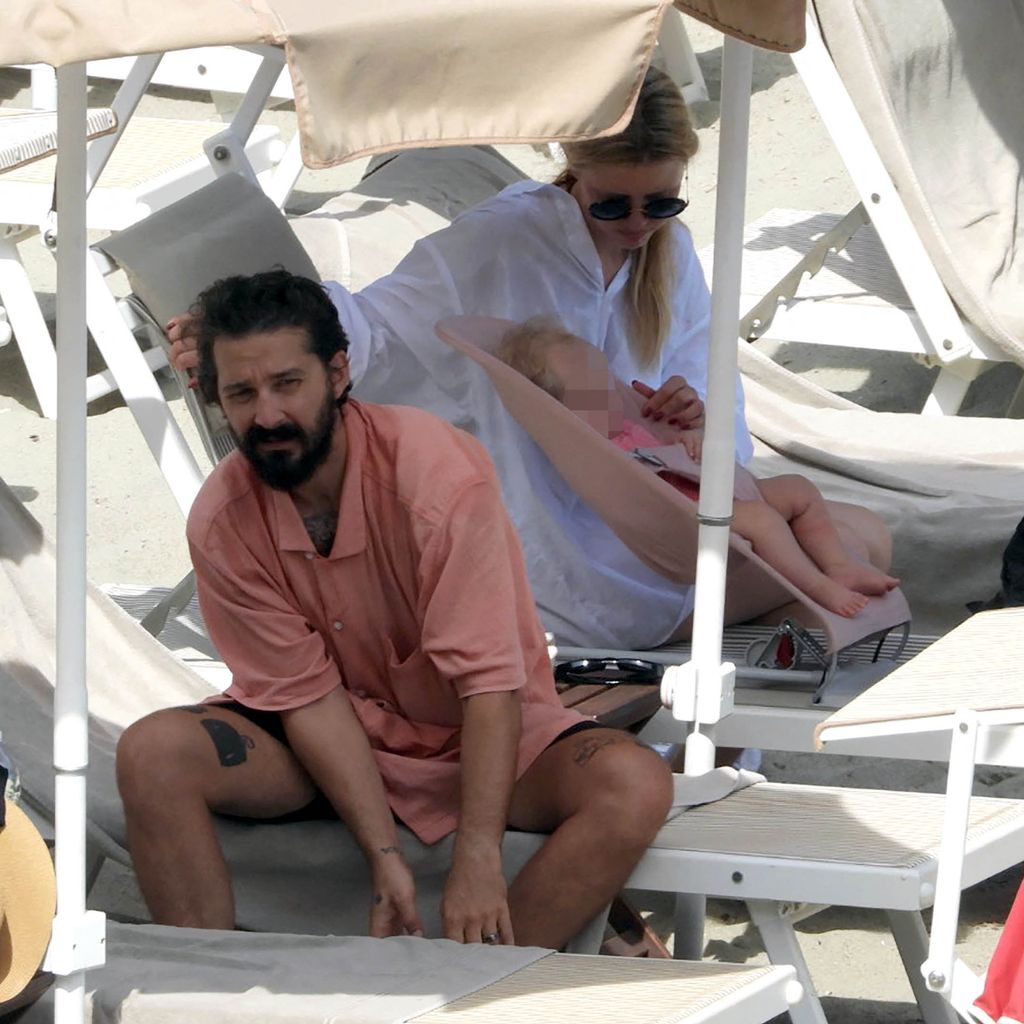 Shia LaBeouf, Mia Goth und ihrer Tochter Isabel