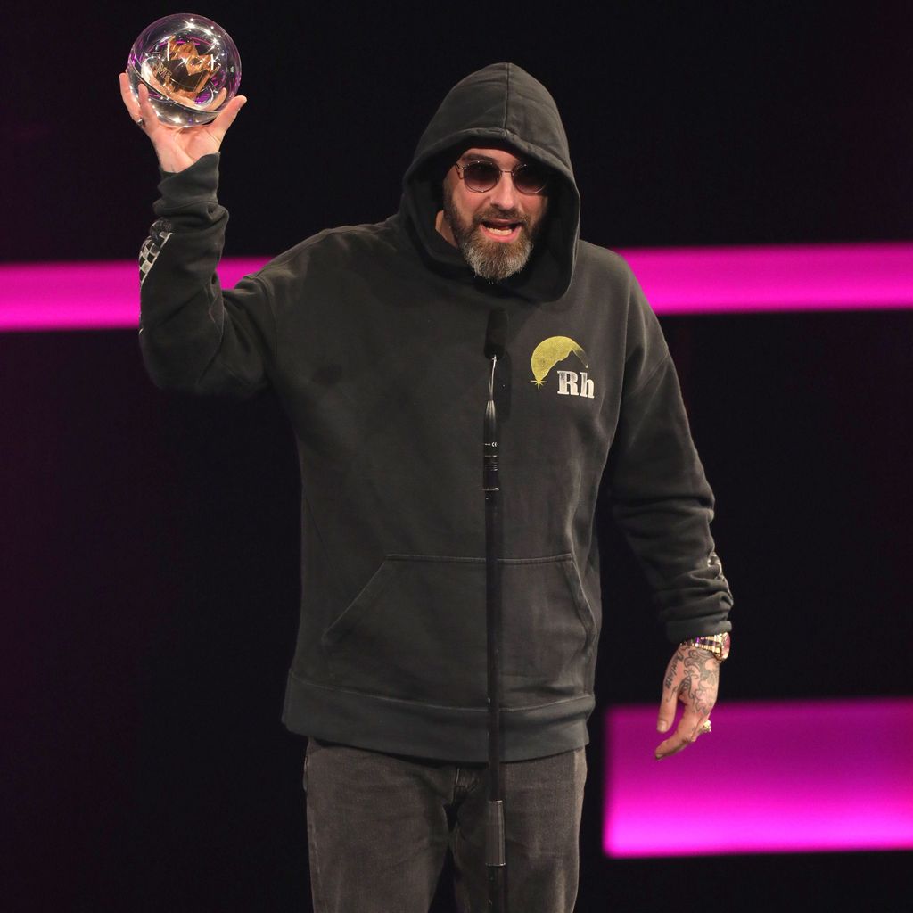 Sido mit seiner 1Live Krone im Dezember 2019