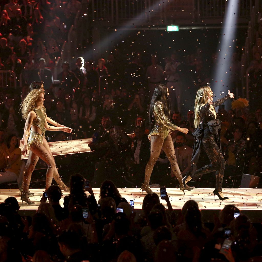 Simi Kowalski, Sayana Ranjan und Heidi Klum beim GNTM-Finale 2019
